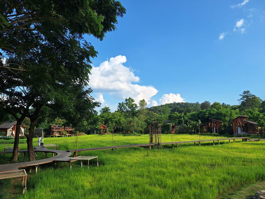 Cafe & Resort บ้านนาก๋างโต้ง