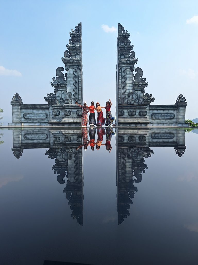รถเช่าพร้อมคนขับน่าน เช่ารถขับเองน่าน รถนำเที่ยวน่าน