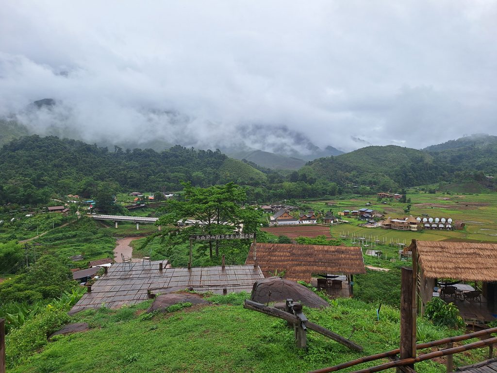 Private Tour Nan รถเช่าน่านพร้อมคนขับ