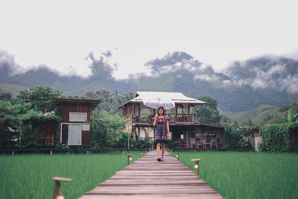 รถเช่าพร้อมคนขับน่าน บริการรับส่งสนามบินและพาเที่ยว