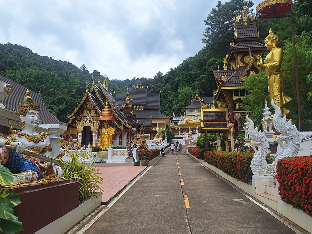 แจกแพลนเที่ยวน่าน One Day Trip, เช่ารถน่านพร้อมคนขับ by ไกด์จิงโจ้, เที่ยวน่าน ไปเช้าเย็นกลับ